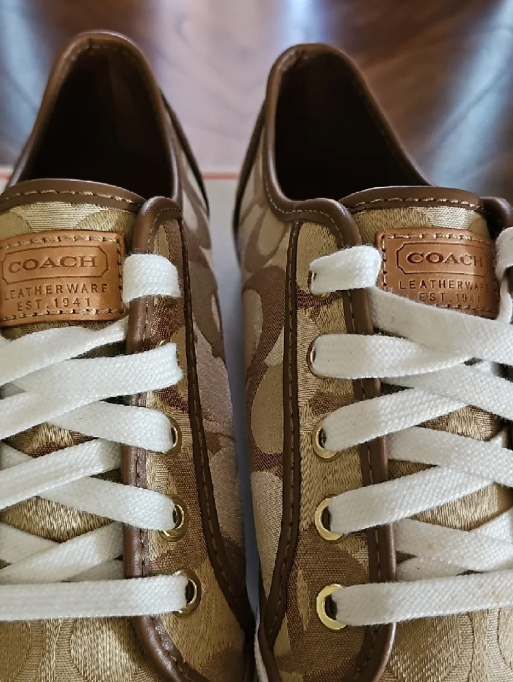 Coach Khaki Signature Low-Top Women Sneakers with White Laces - Picture 7 of 11